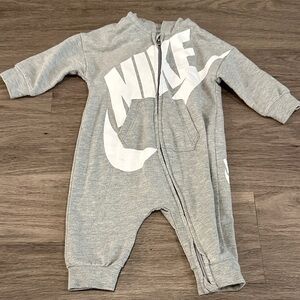 Nike Kids Gray One Piece Footie